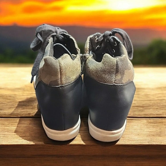 Blondo Women's waterproof Impermeable size 10m - Picture 7 of 8